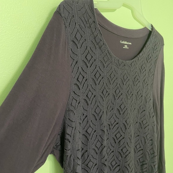 Croft and Barrow ladies top color eggplant size XXL pretty design on front - Picture 2 of 6